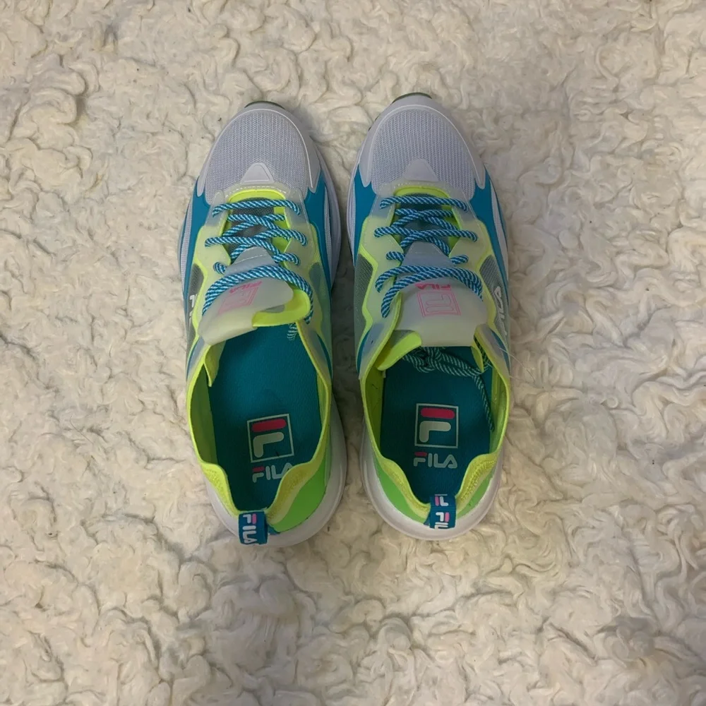 FILA Pastel Neon Cute Running Shoes EUC Sz 7.5